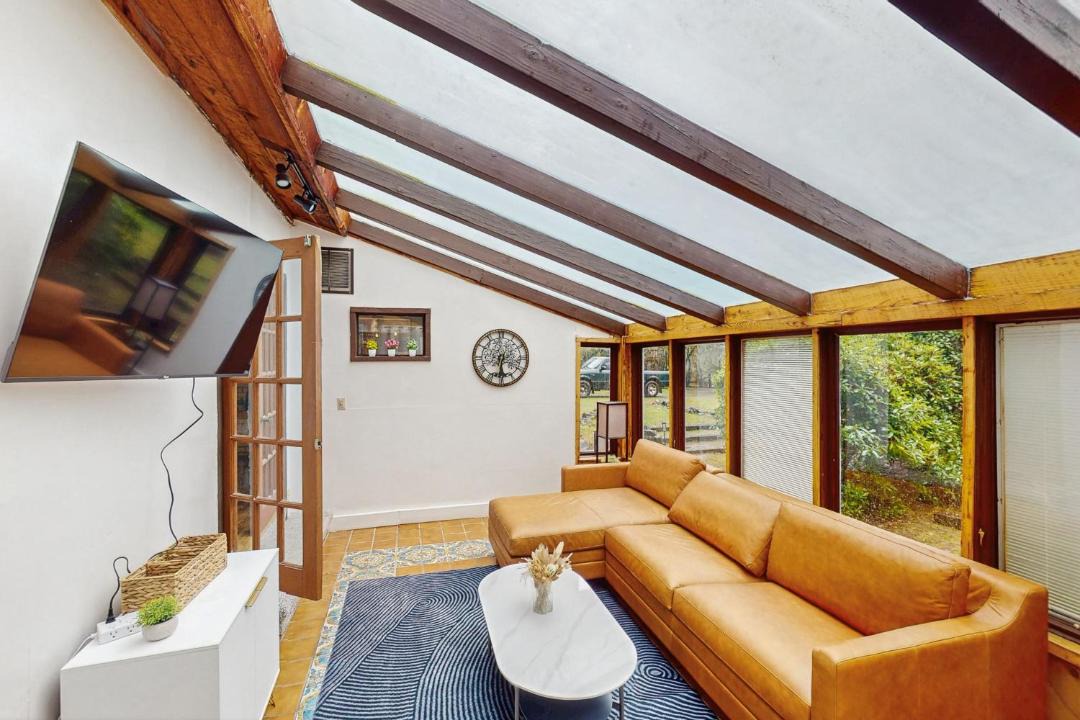 Photo of Others in Agate