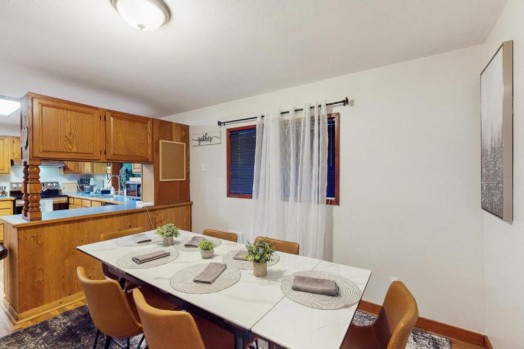 Photo of Others in Agate