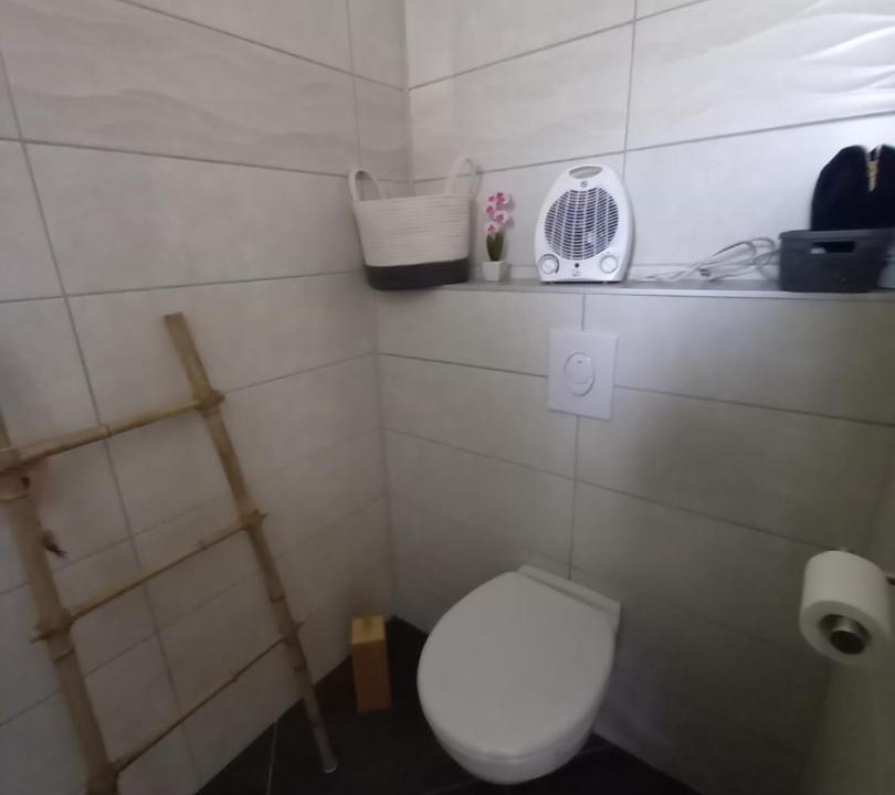 Photo of Bathroom in Uxegney