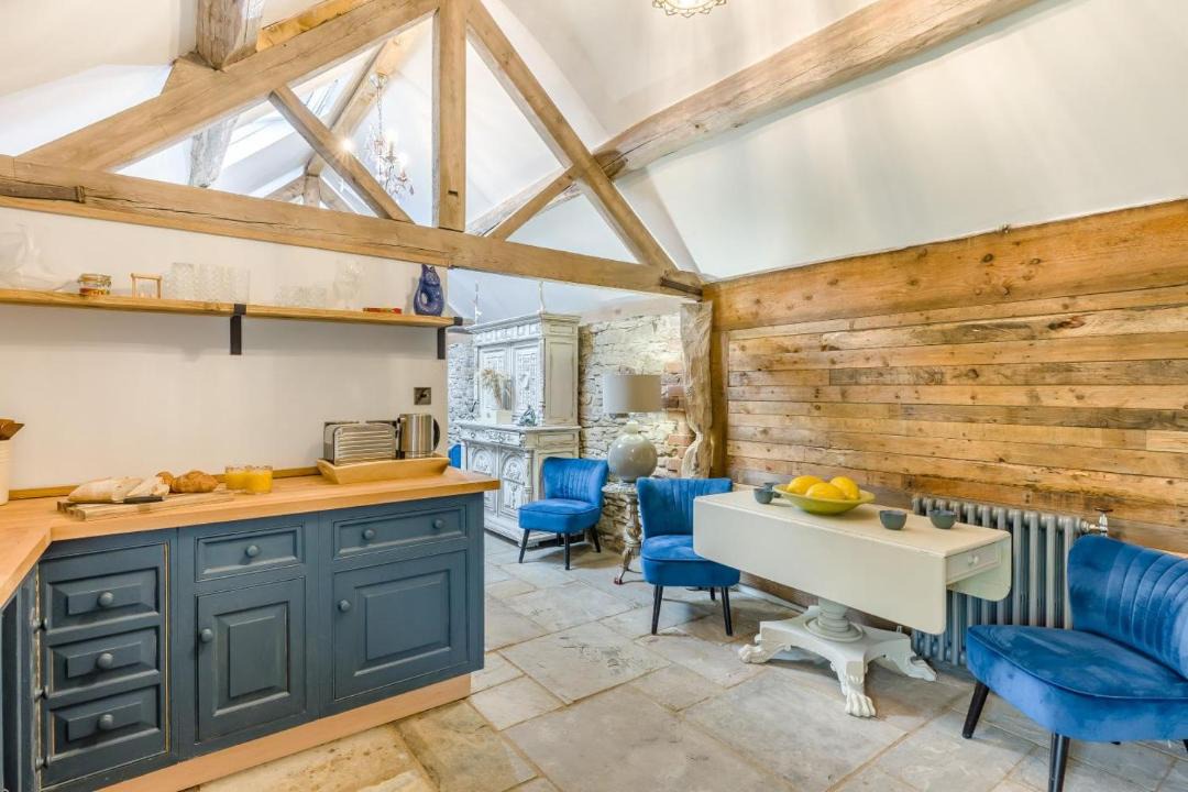 Photo of Others in Angelbank