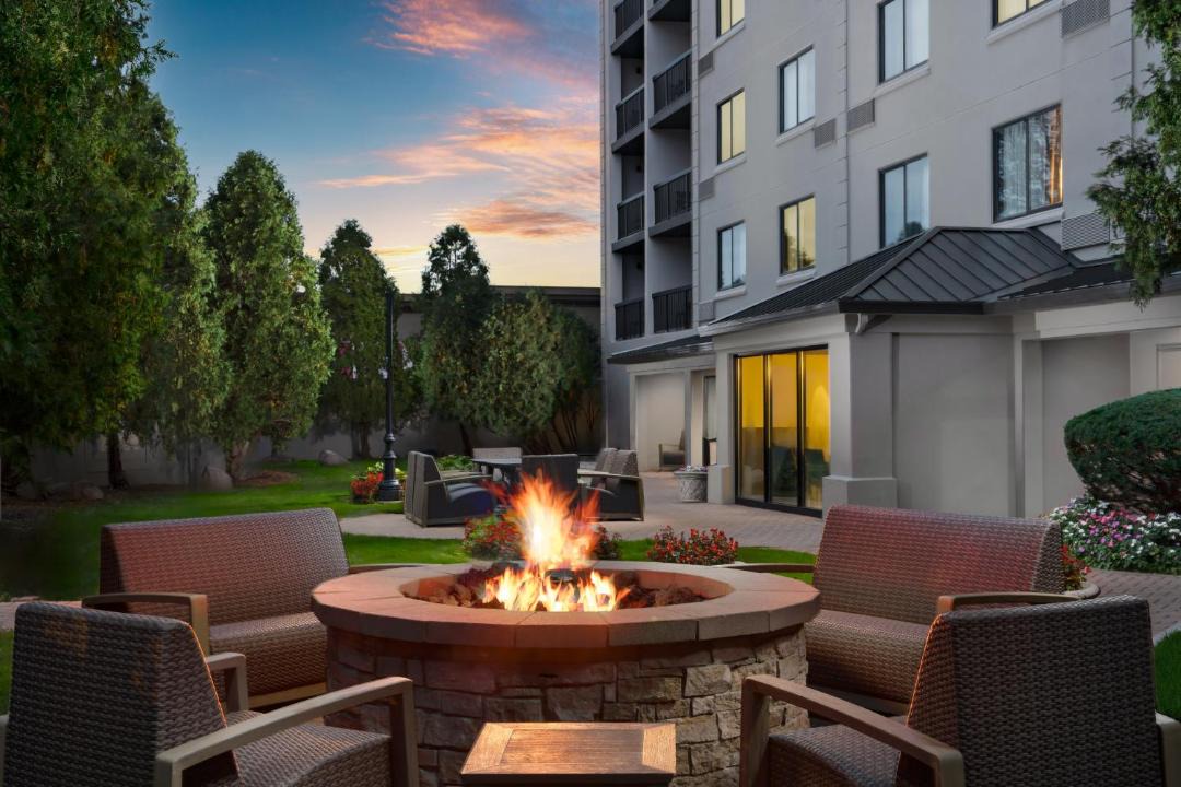 Photo of Others in Bedford Park