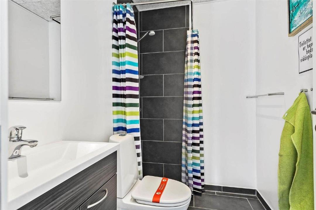 Photo of Bathroom in Hou