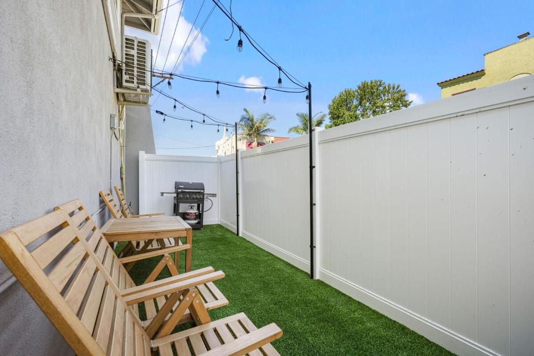 Photo of Patio Balcony in Alamitos Beach