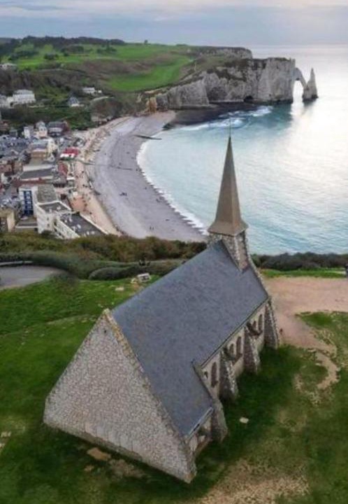 Photo of Others in Etretat