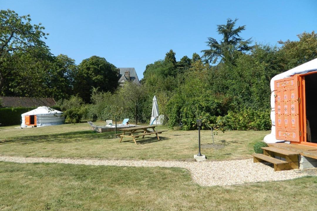 Photo of Others in Trie-Chateau