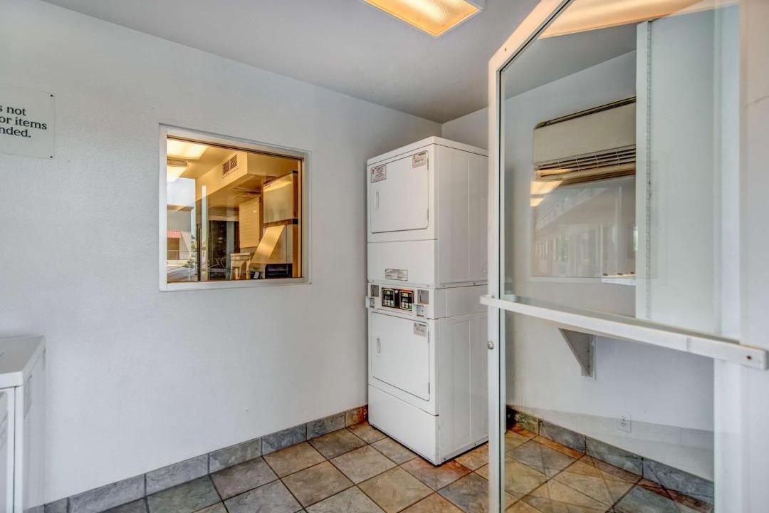 Photo of Others in Tracy