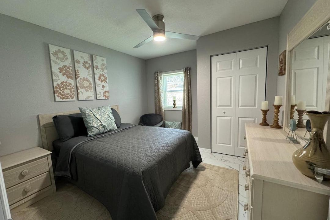 Photo of Bedroom in Moon Lake Estates