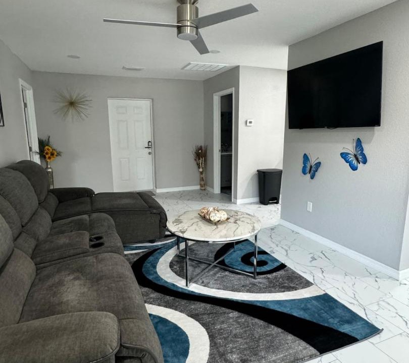 Photo of Livingroom in Moon Lake Estates