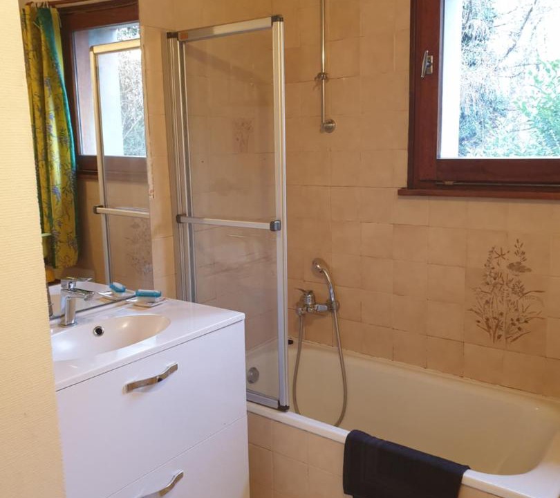 Photo of Bathroom in Fillinges