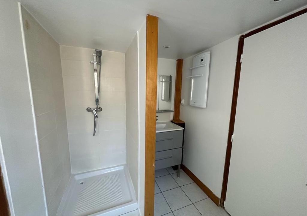 Photo of Bathroom in Ferrieres-en-Brie