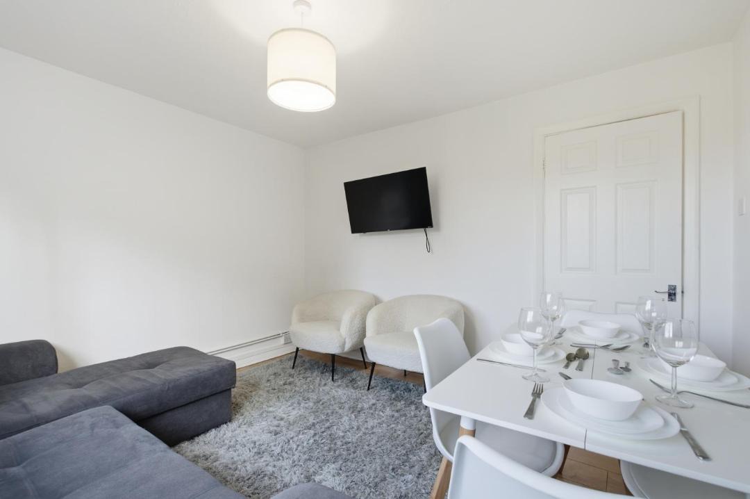 Photo of Others in Purley