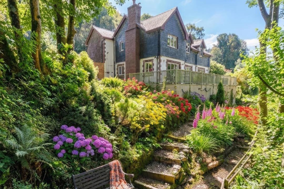 Photo of Others in Barbrook