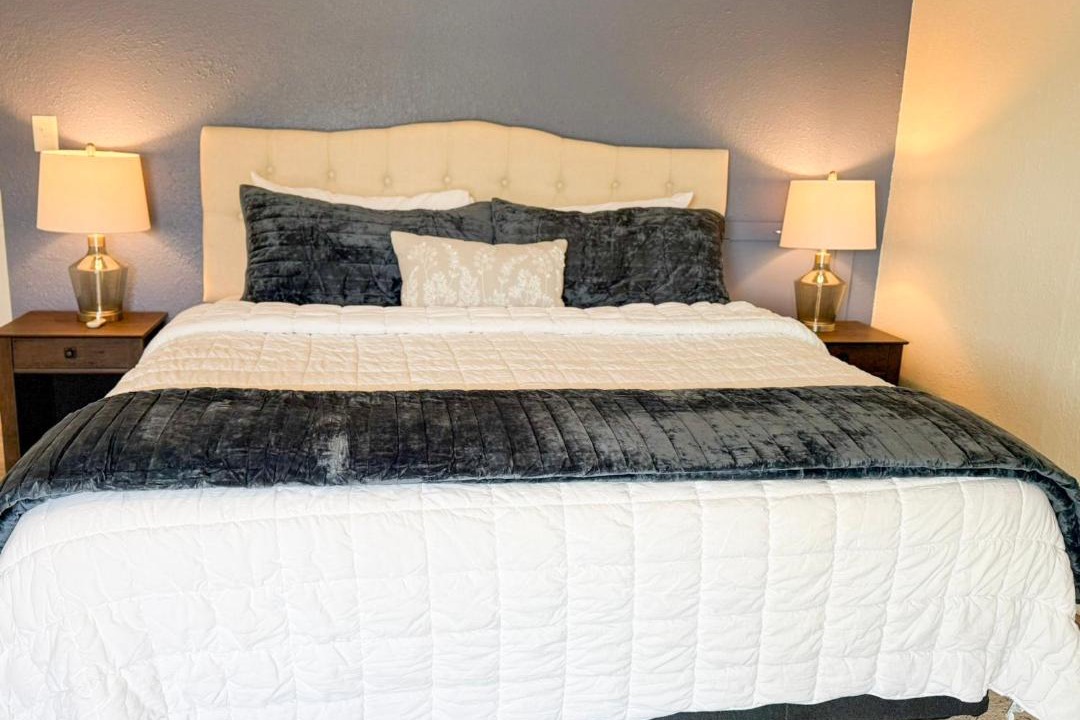 Photo of Bedroom in Sunrise Beach