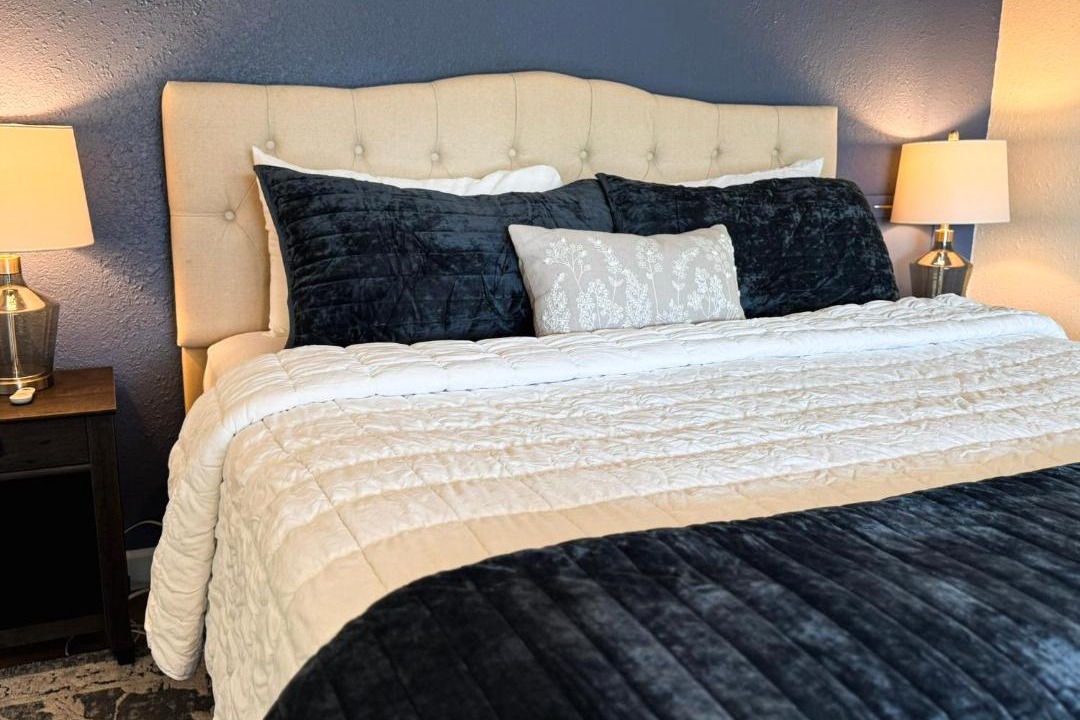 Photo of Bedroom in Sunrise Beach