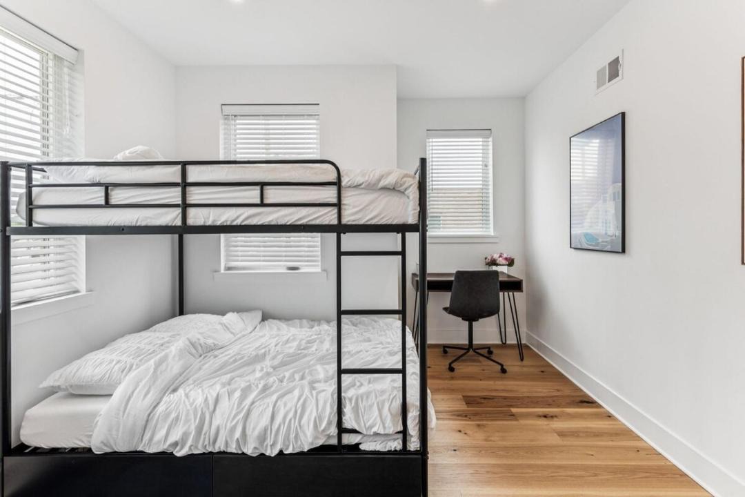 Photo of Bedroom in Fairmount