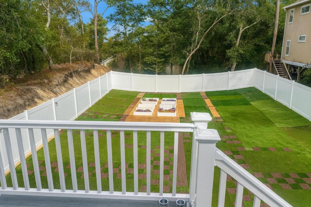 Photo of Patio Balcony in Colington Harbour