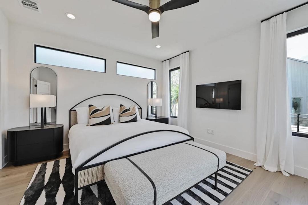 Photo of Bedroom in Holly