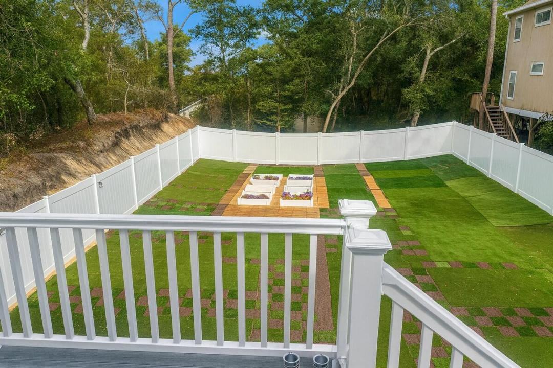 Photo of Patio Balcony in Colington Harbour