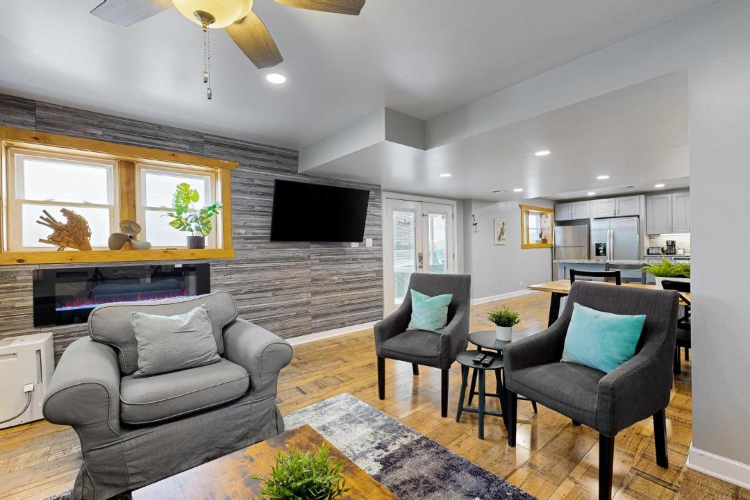 Photo of Others in Channel Lake