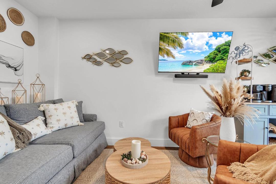 Photo of Livingroom in Pass-a-Grille