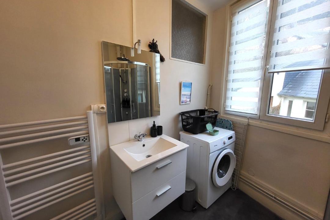 Photo of Bathroom in Bernay