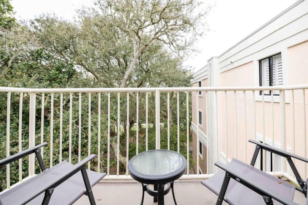 Photo of Patio Balcony in American Beach