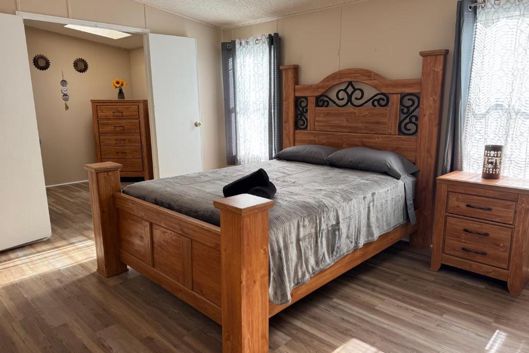 Photo of Bedroom in Moon Lake Estates