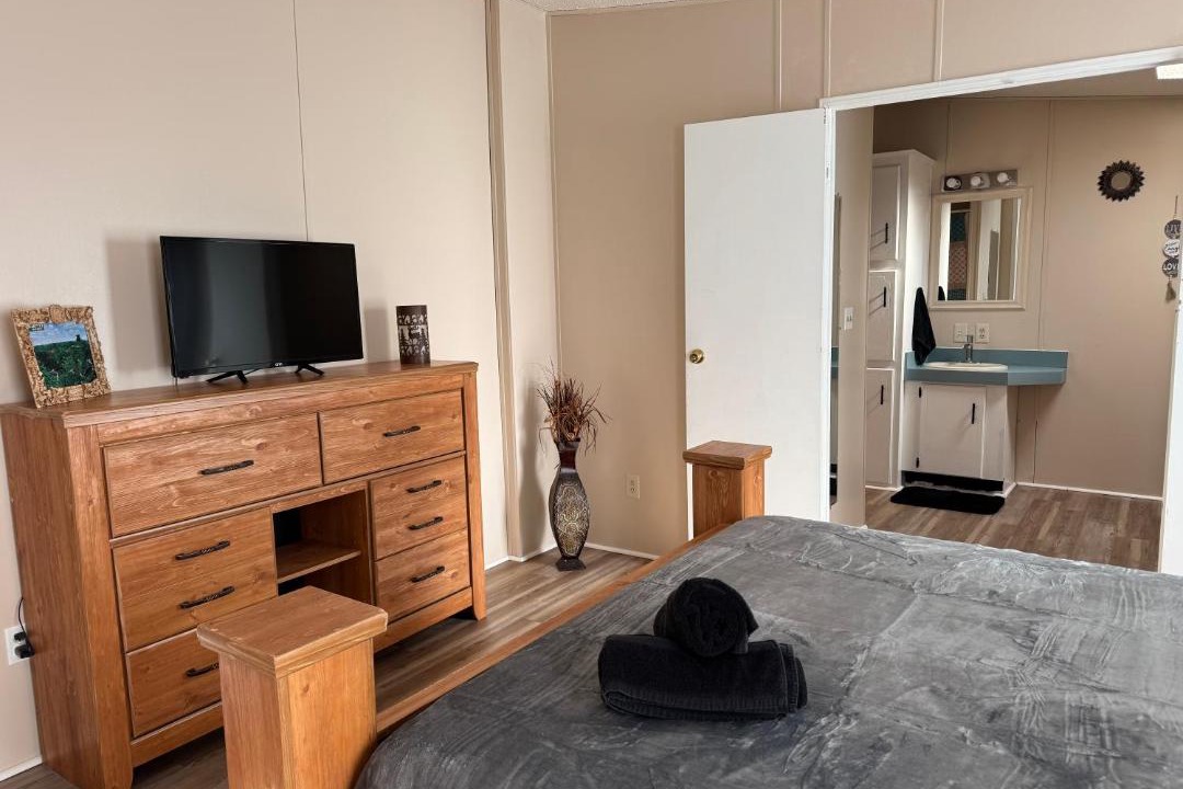 Photo of Bedroom in Moon Lake Estates