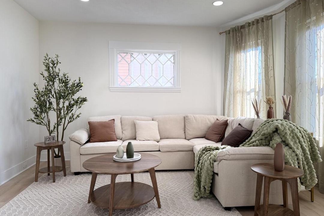 Photo of Livingroom in Revere