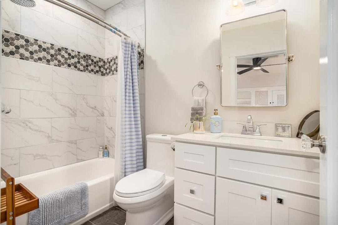 Photo of Others in Upper Telegraph