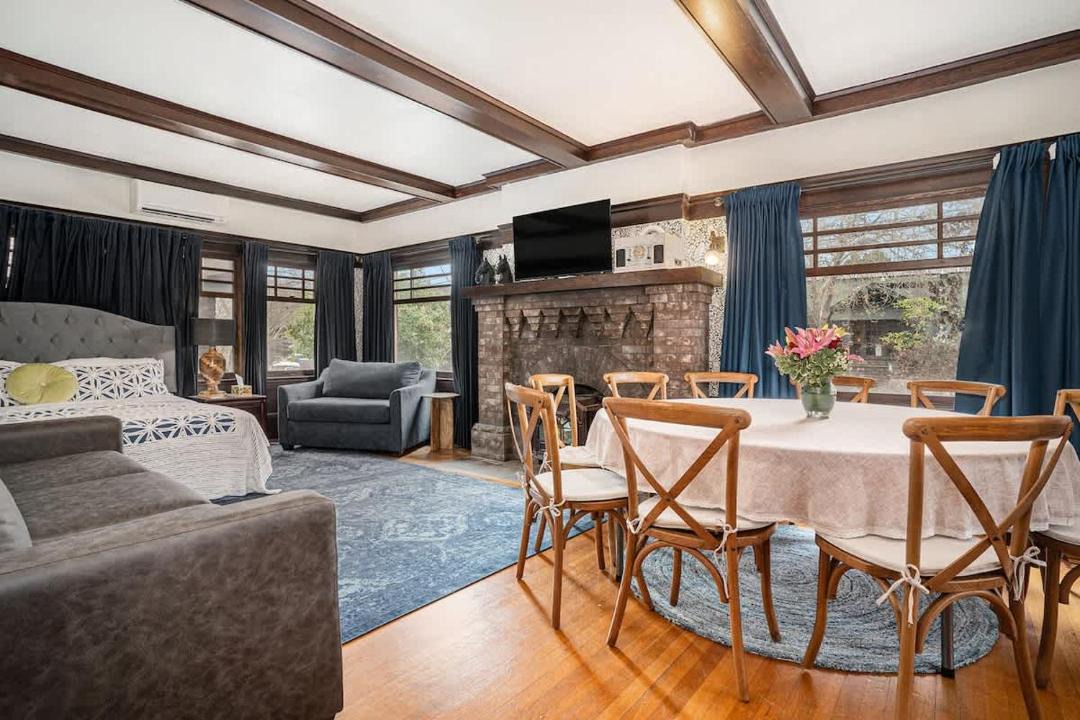 Photo of Others in Upper Telegraph