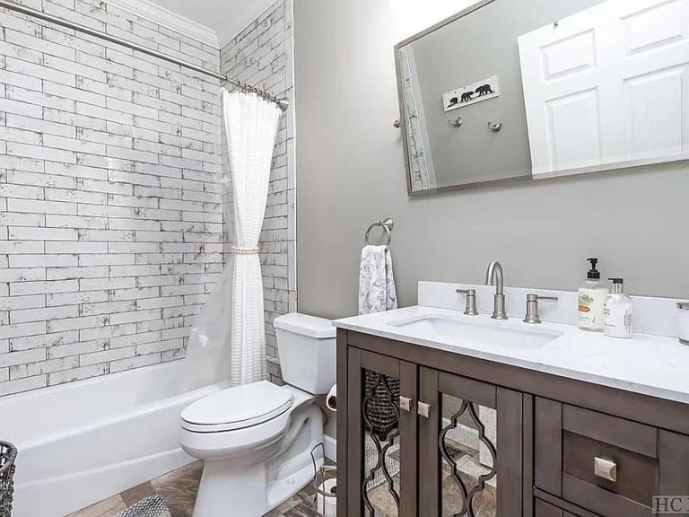 Photo of Bathroom in Lake Toxaway