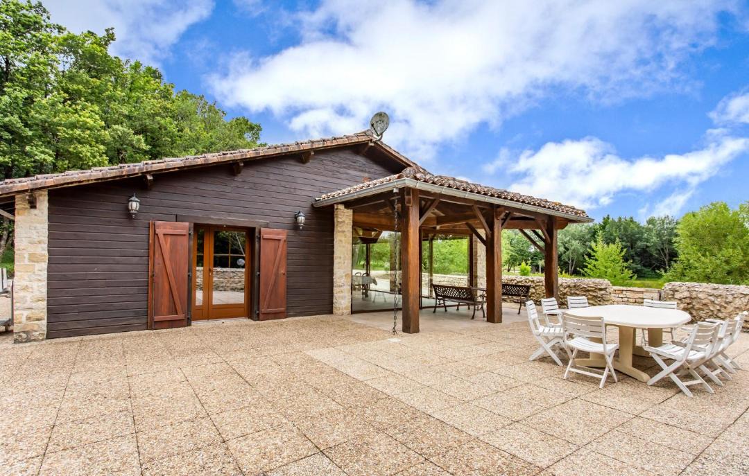 Photo of Others in Lonnes