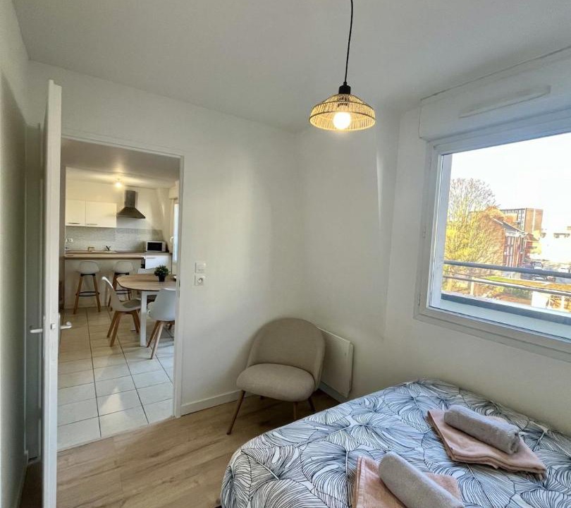 Photo of Bedroom in Lens