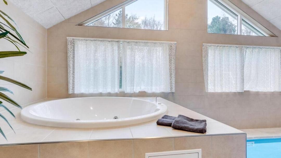 Photo of Bathroom in Bøtø By