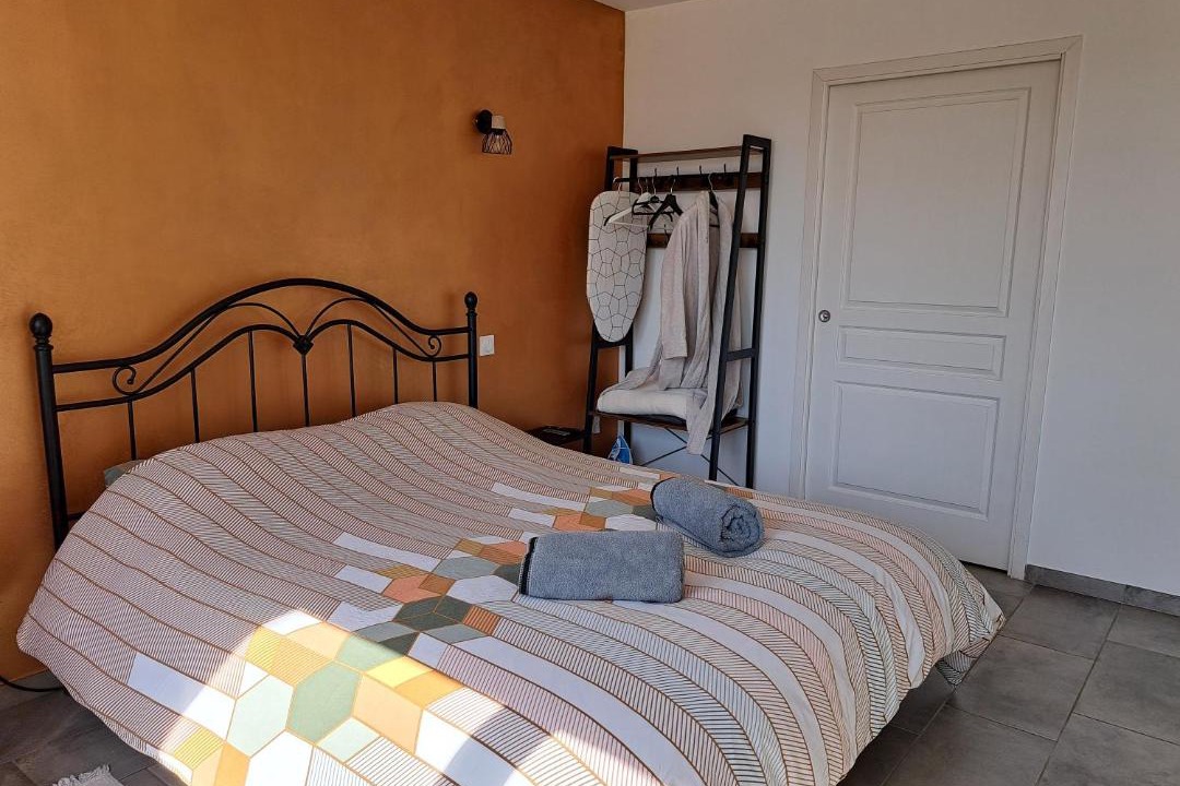 Photo of Others in Lison