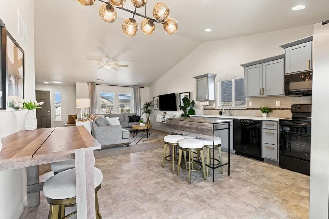 Photo of Others in Caldwell