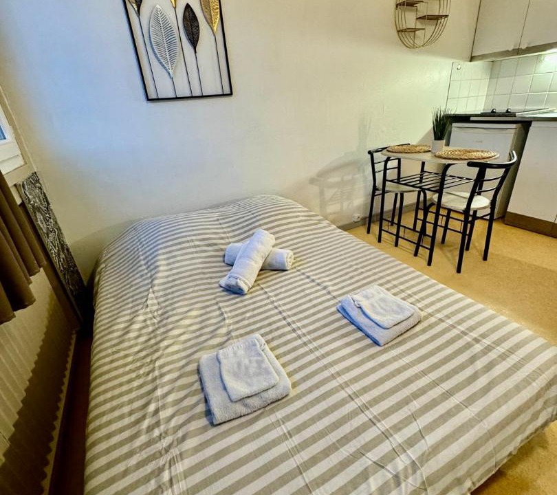 Photo of Bedroom in Faubourg Saint-Jacques