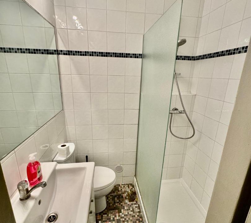 Photo of Bathroom in Faubourg Saint-Jacques