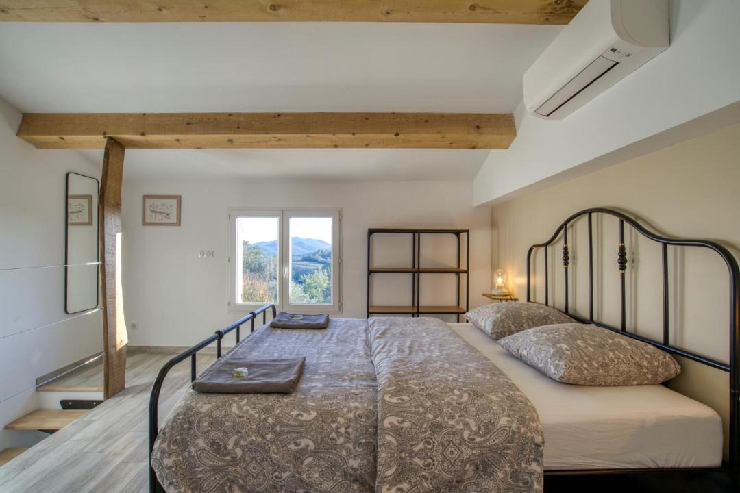 Photo of Others in Tanneron