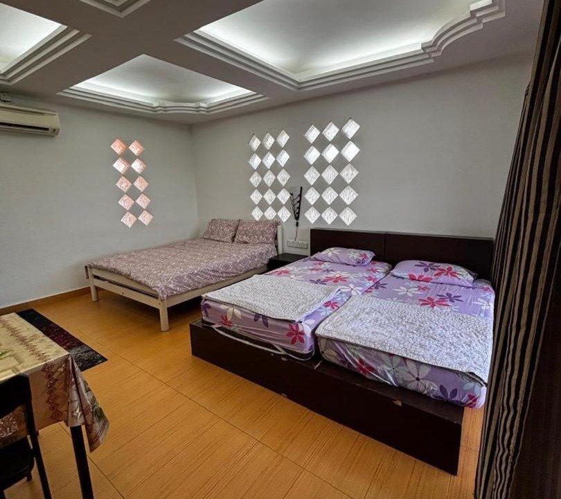 Photo of Others in Keladong