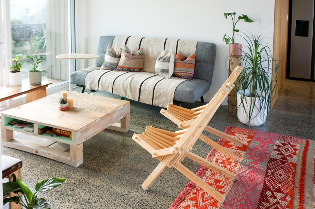 Photo of Others in Raglan