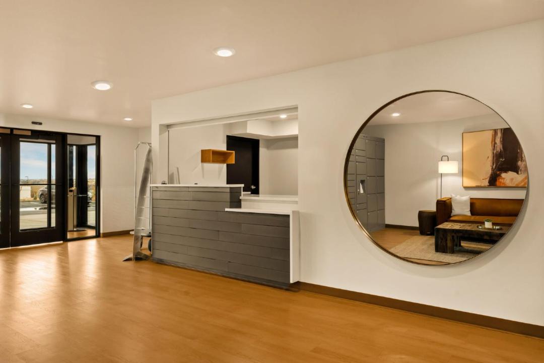 Photo of Others in Syracuse