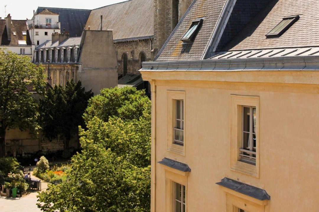 Photo of Others in Saint-Germain-des-Pres