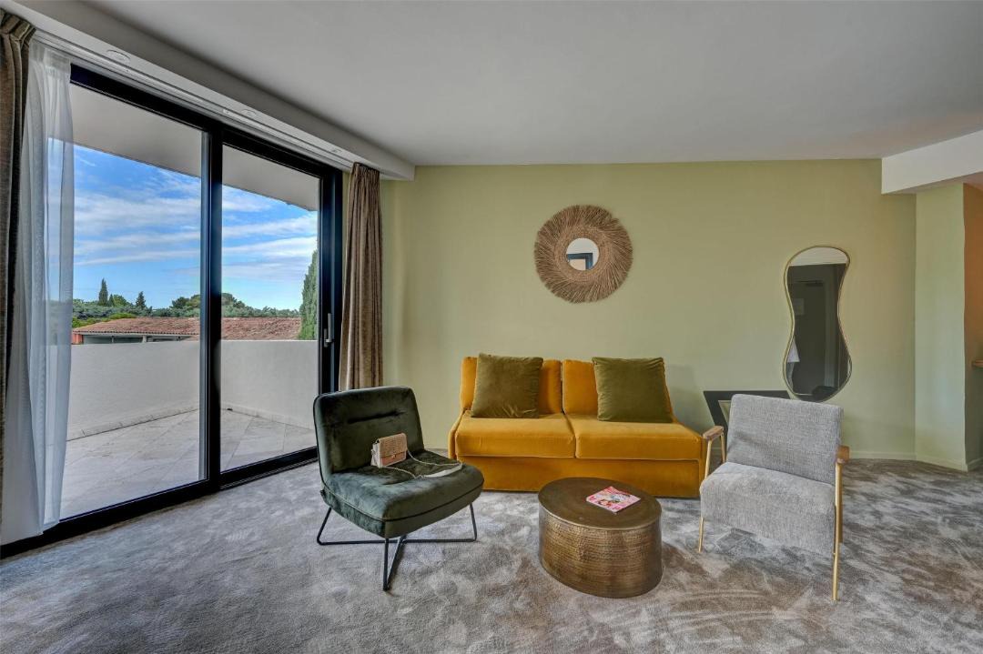 Photo of Others in Pertuis