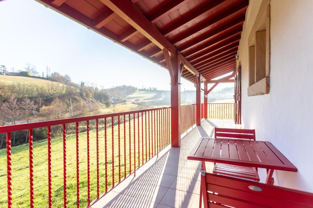 Photo of Patio Balcony in Aroue-Ithorots-Olhaiby