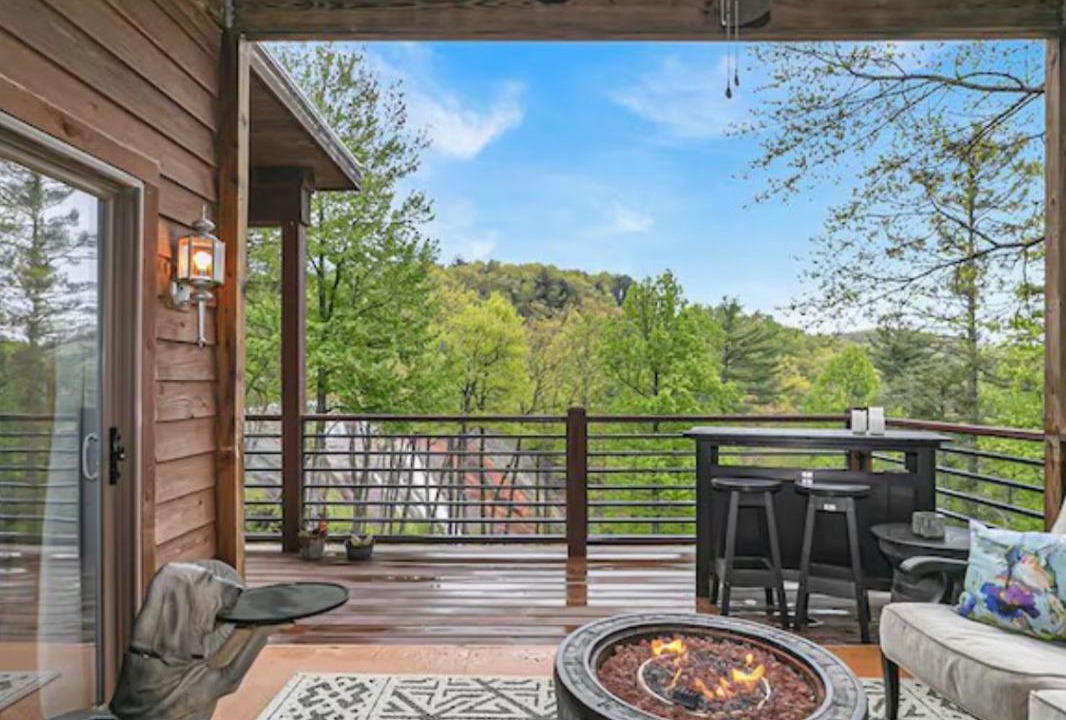 Photo of Others in Lake Toxaway