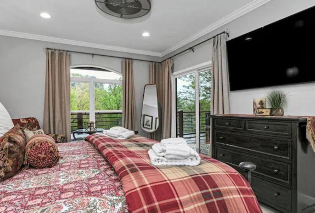 Photo of Bedroom in Lake Toxaway