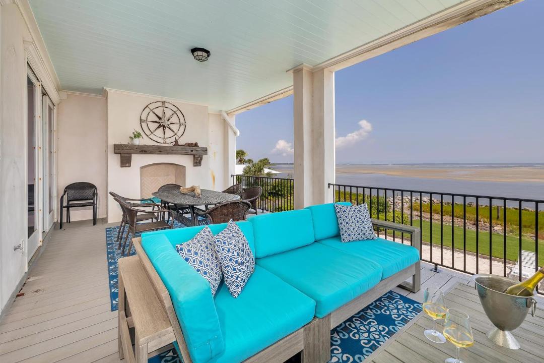 Photo of Patio Balcony in East Beach