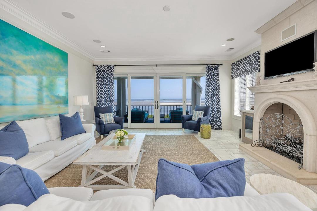 Photo of Livingroom in East Beach